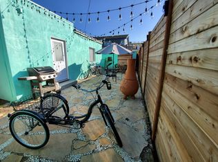1067 N Norman Ct, Long Beach, CA 90813