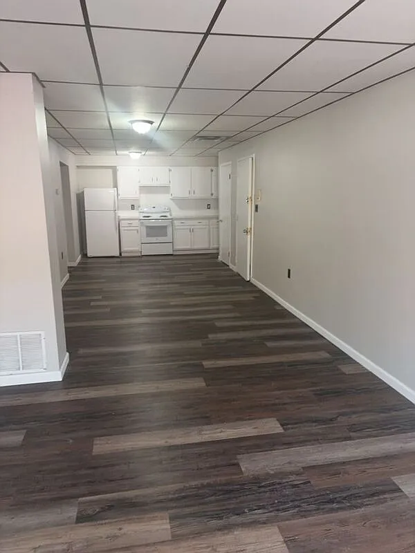 2 bed, 1.0 bath, 1200 sqft, $1,150 — Photo 3