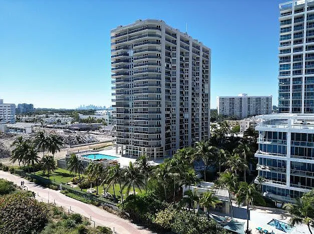 6767 Collins Ave #1608 — Photo 22