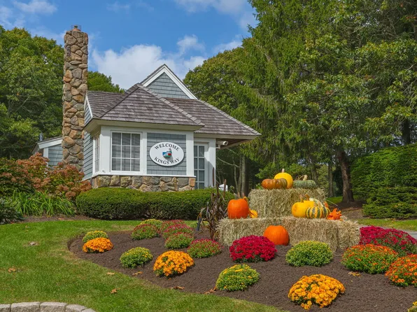35 Blueberry Path, Yarmouth Port, MA 02675