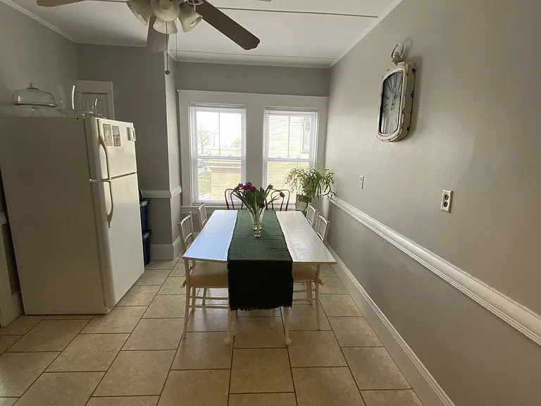 281 N Main St #2 — Photo 4