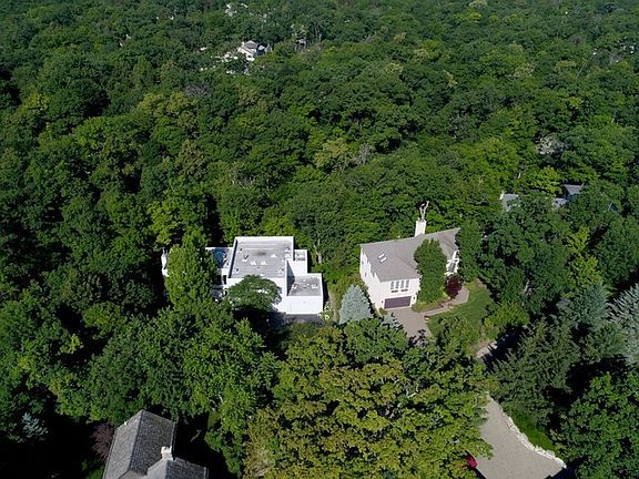3rd image of 1630 Sylvester Pl