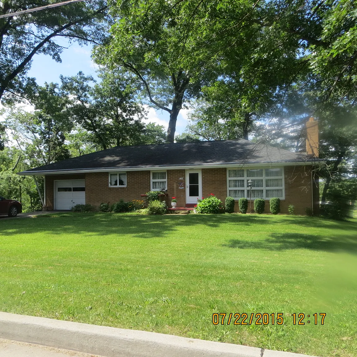 145 Martha Ave photo 1