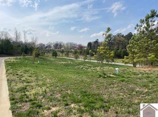 110 Ridge Rd, Paducah, KY 42003