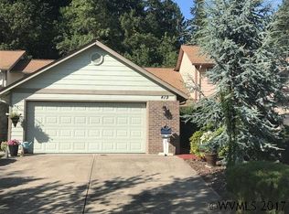 419 Walnut Way, Silverton, OR 97381