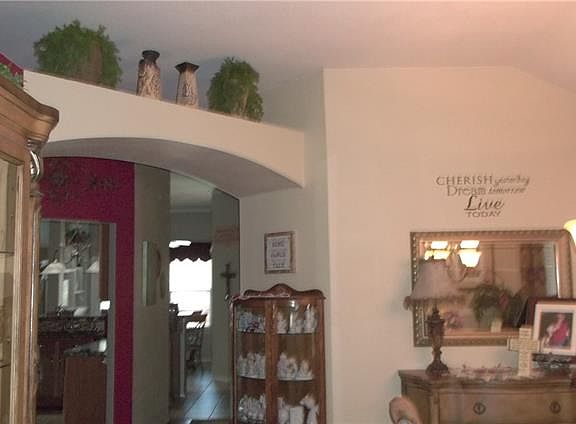 4th image of 9641 Orinda Dr