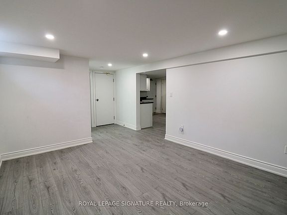 3rd image of 309 Cranbrook Dr #Basement