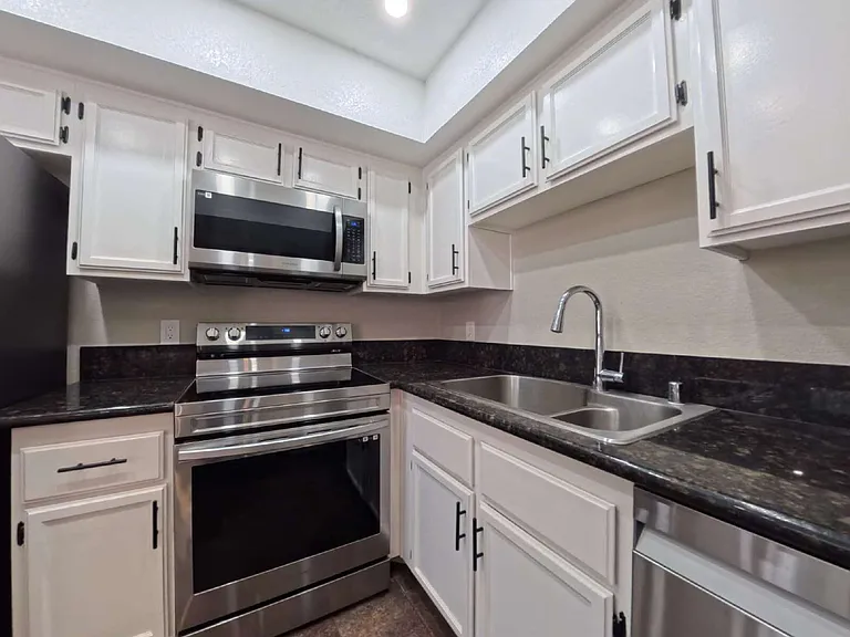 2717 Otter Creek Ct #201 — Photo 8