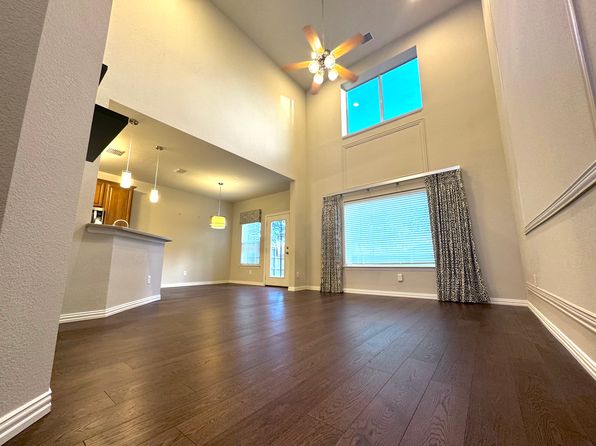 7240 Mediterranean Dr