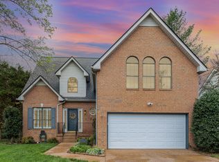 221 Holt Hills Rd, Nashville, TN 37211
