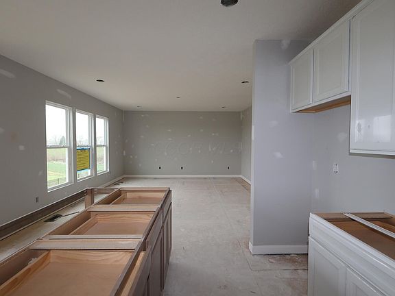 4th image of 422 Cherry Hills Rd