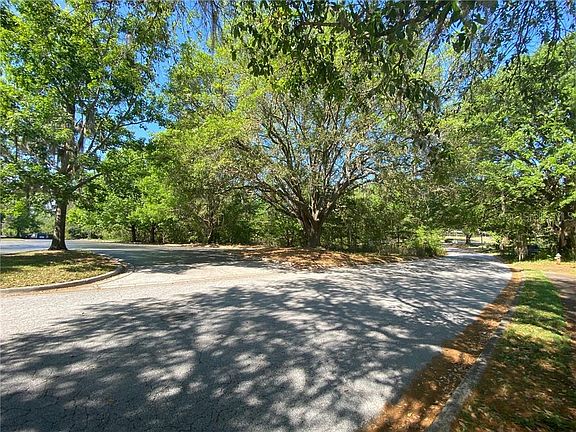 4th image of 6811 NW 11th Pl
