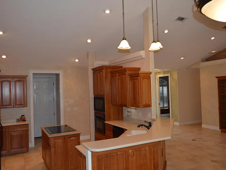 1866 Sunrise Dr — Photo 12