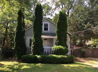 1940 Monroe Ave, Glenview, IL 60025