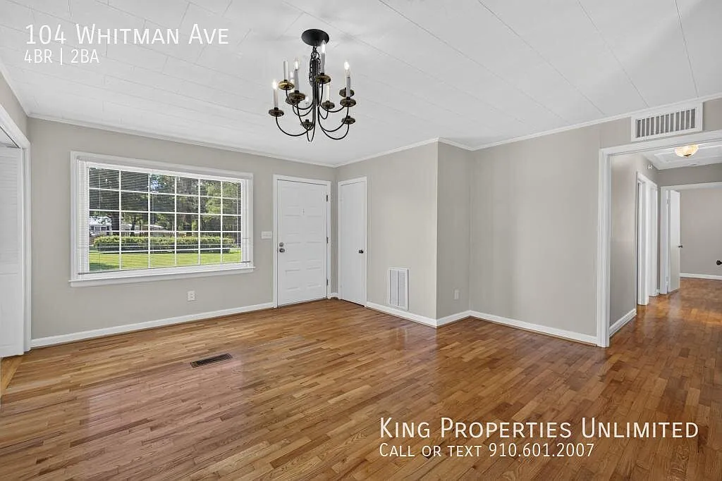 104 Whitman Ave — Photo 4