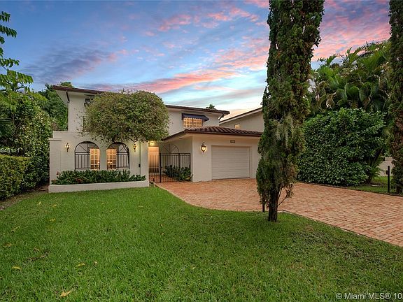 4th image of 4111 Alhambra Cir