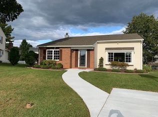 4 Bowline Ct, Baltimore, MD 21236