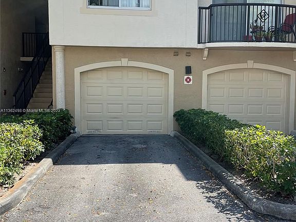 2nd image of 1500 Crestwood Ct S APT 1505
