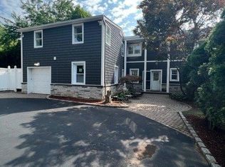 1900 Gregory Ave, Merrick, NY 11566