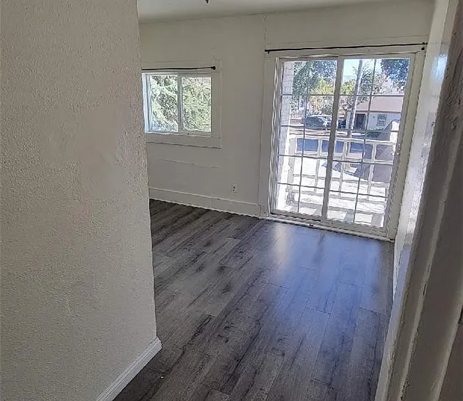 409 W 17th St #7 — Photo 1