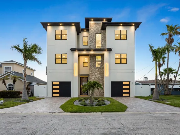 820 Bay Point Dr, Madeira Beach, FL 33708