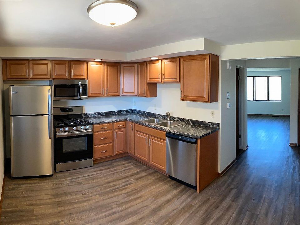 Kitchen from rear entrance
