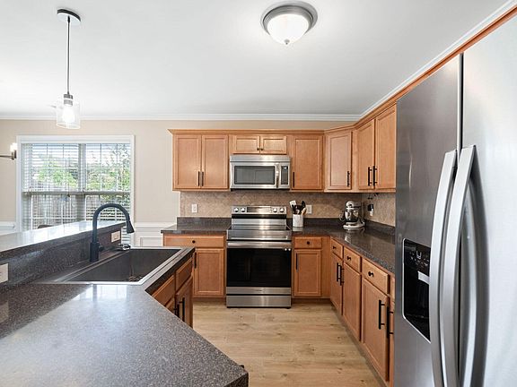 5th image of 4015 Chinese Fir Trl