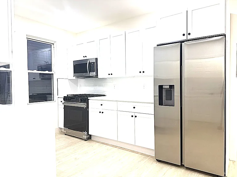 336A Danforth Ave #3 — Photo 9