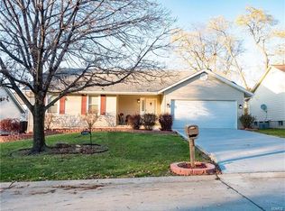 1125 Claycrest Cir, Saint Charles, MO