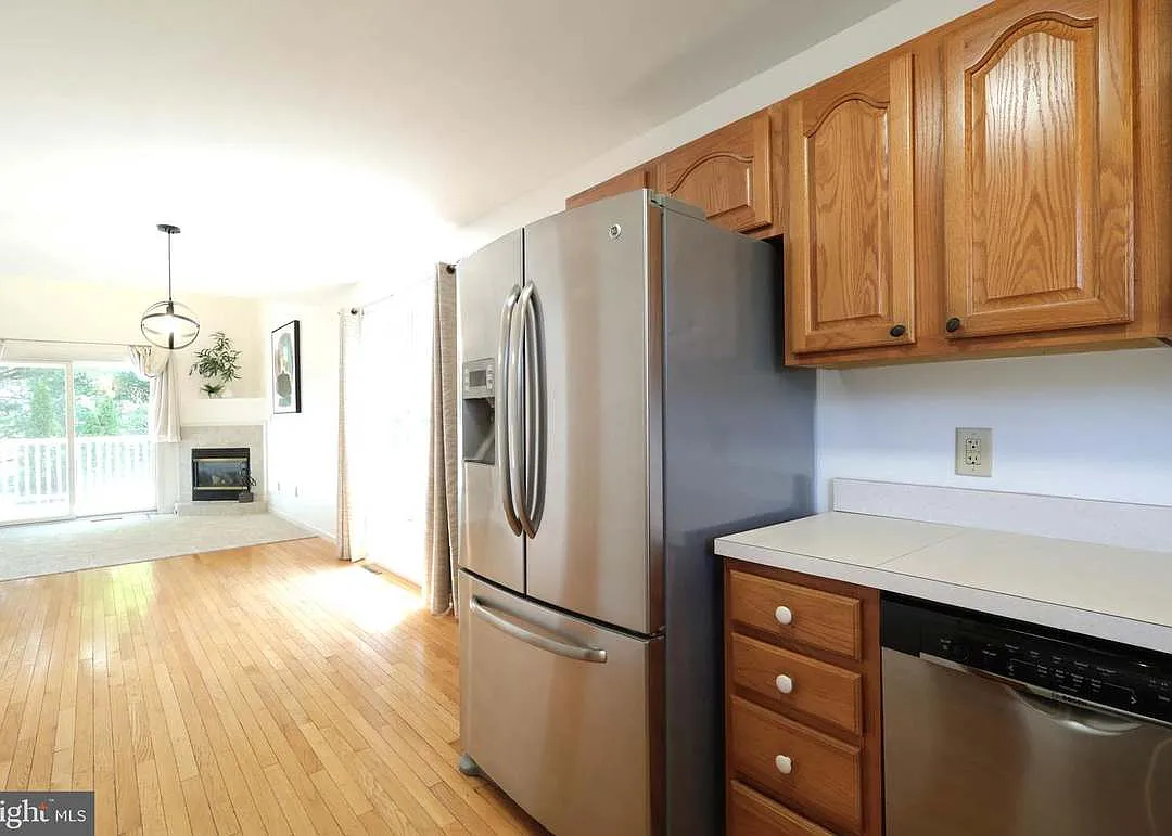 4 bed, 1669 sqft, $1,200 — Photo 4