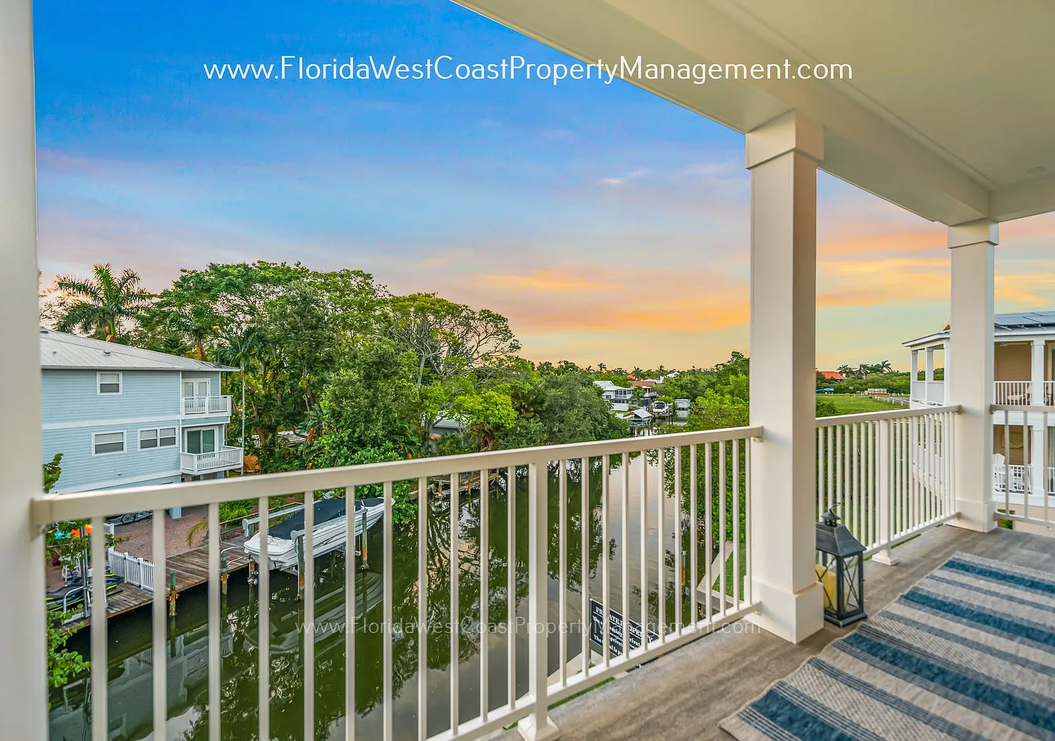 Stunning Furnished Canal Home Moments To Anna Maria Island! Long Term Lease! True Florida Coastal... — Photo 3
