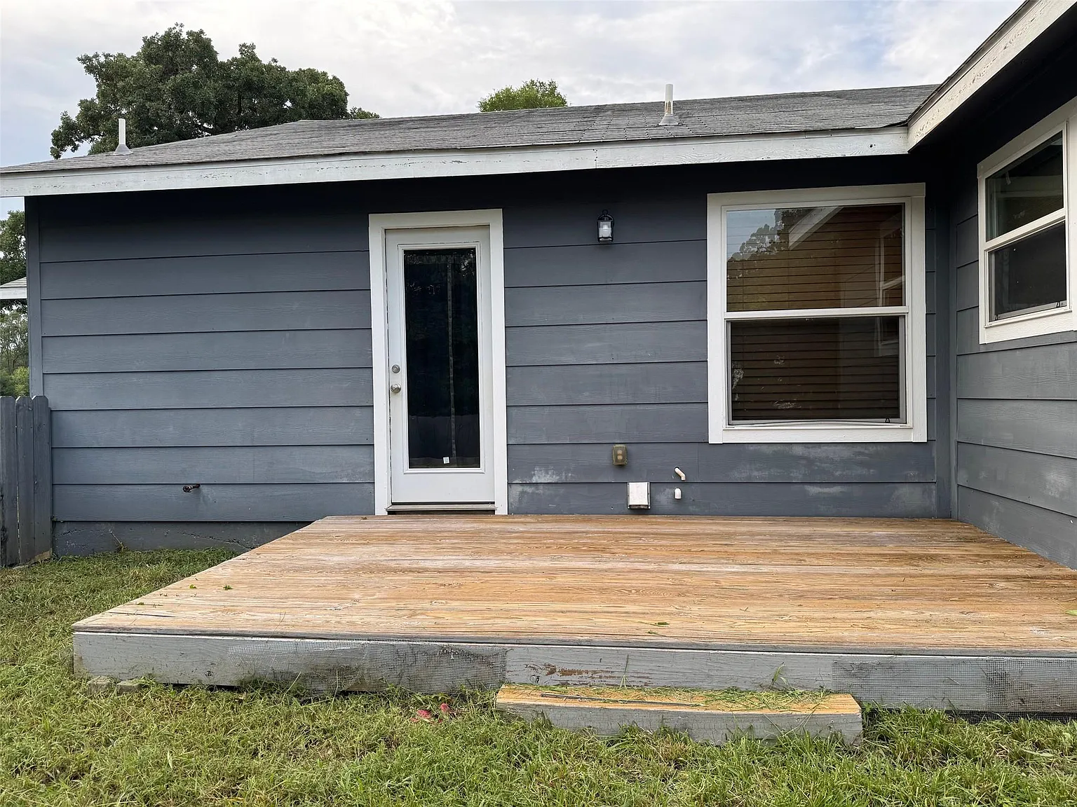 2 bed, 2.0 bath, 1000 sqft, $1,595 — Photo 2