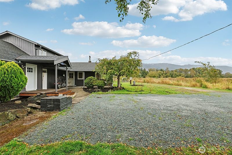 2nd image of 8754 Peavey Road