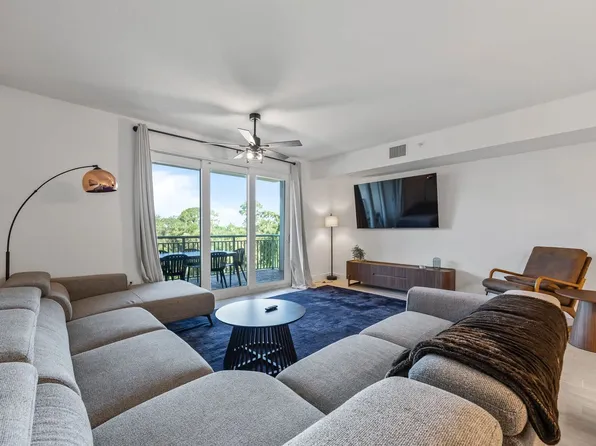 605 Kemp St #Id1069191p, Merritt Island, FL 32952