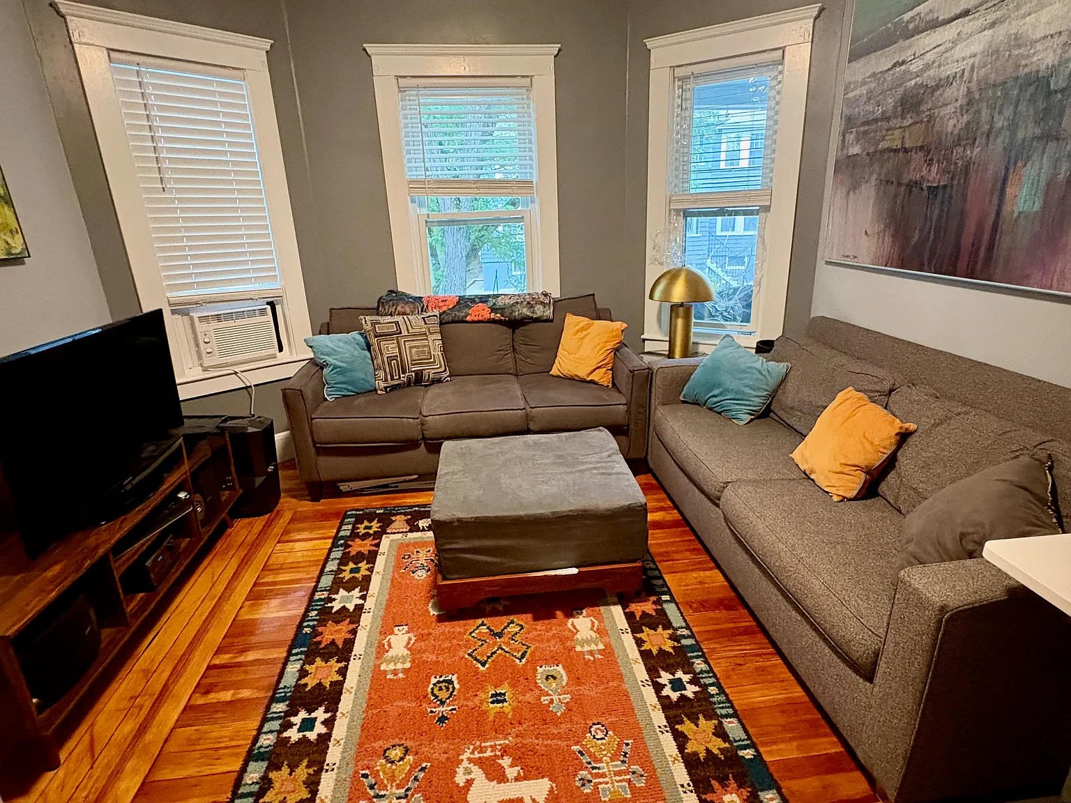 2 bed, 1100 sqft, $3,100 — Photo 2