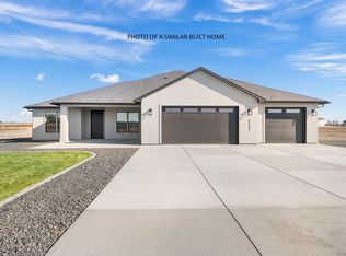 85 Columbia Bluff Ln, Pasco, WA 99301