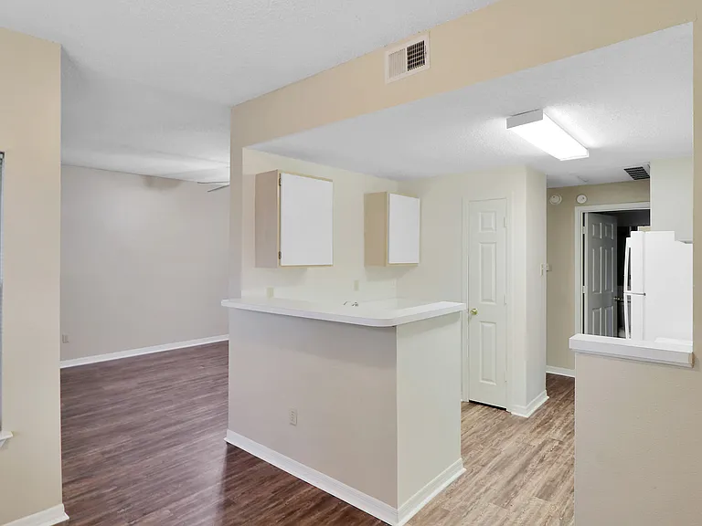 The Grove at Pleasant Valley Apartment Homes — Photo 11