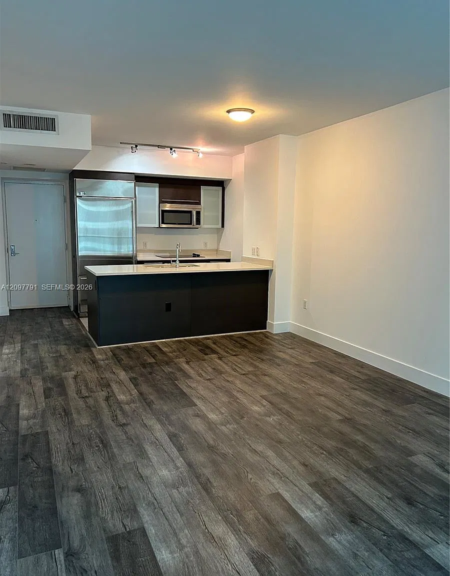 500 Brickell East Condo — Photo 4