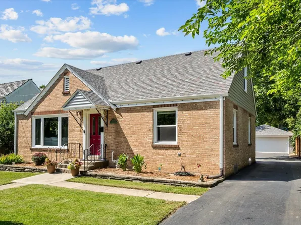 2714 Fort Sheridan Ave, Highland Park, IL 60035