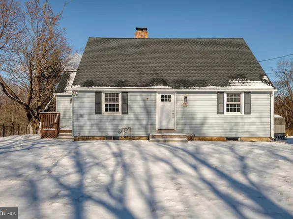 157 Brookwood Dr, Carlisle, PA 17013