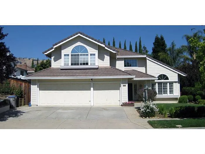 4150 Pinot Gris Way photo 1