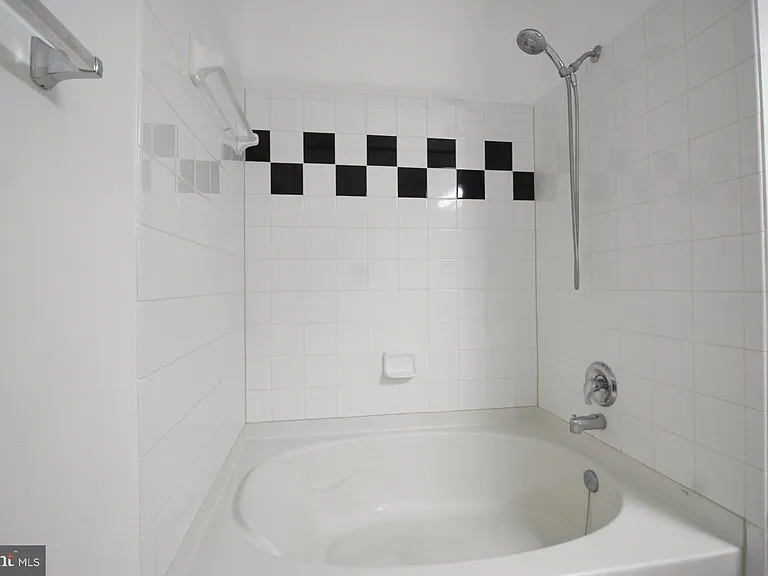 2791 Centerboro Dr #274 — Photo 7