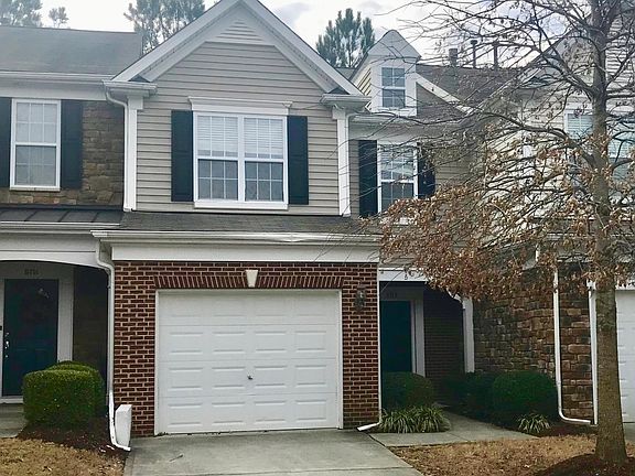 Townhome with 1-Car Garage