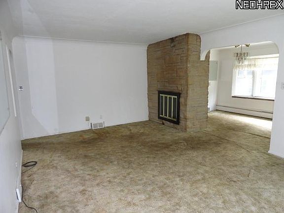 2nd image of 8515 Evergreen Dr
