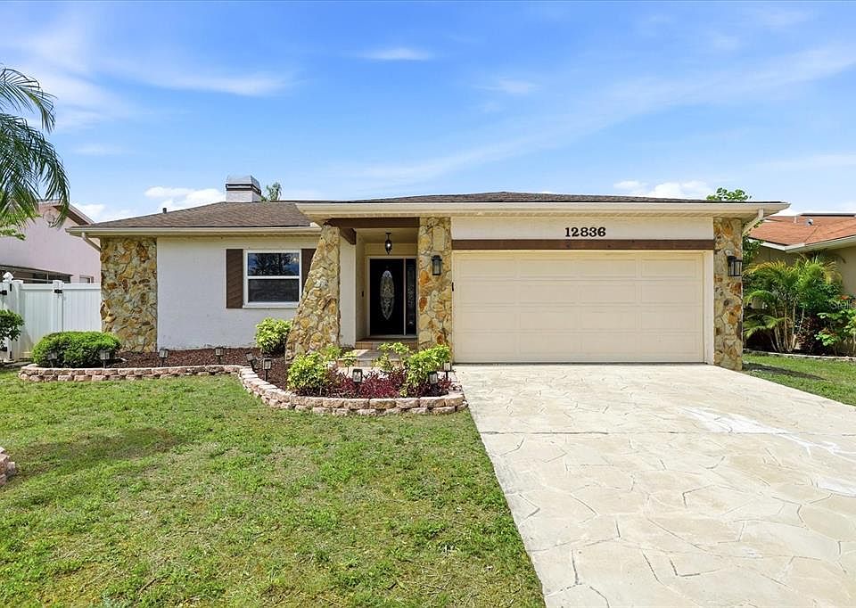 1st image of 12836 Pine Way Dr