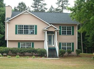 455 Cedar Ridge Dr, Winder, GA 30680