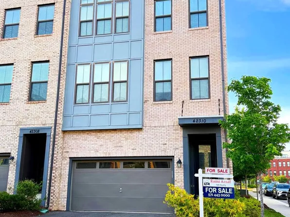 42310 Crawford Ter, Ashburn, VA 20148