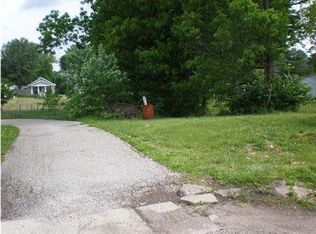 218 E Brumfield Ave, Princeton, IN 47670