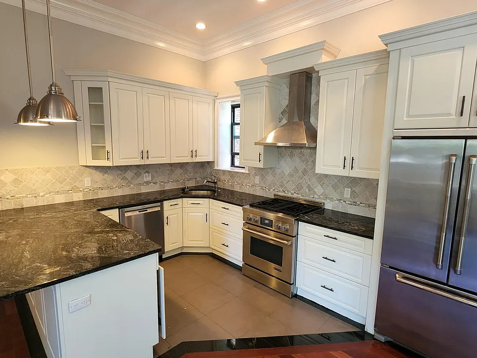 778 E Broadway #2
