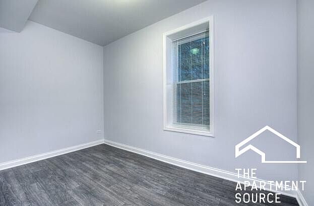 2nd image of 1300 N Greenview Ave #2